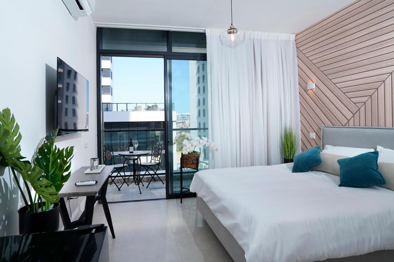 Hi-Yam Seaview Apartments & Suites - יש ממ"ד Bat Yam Exterior foto
