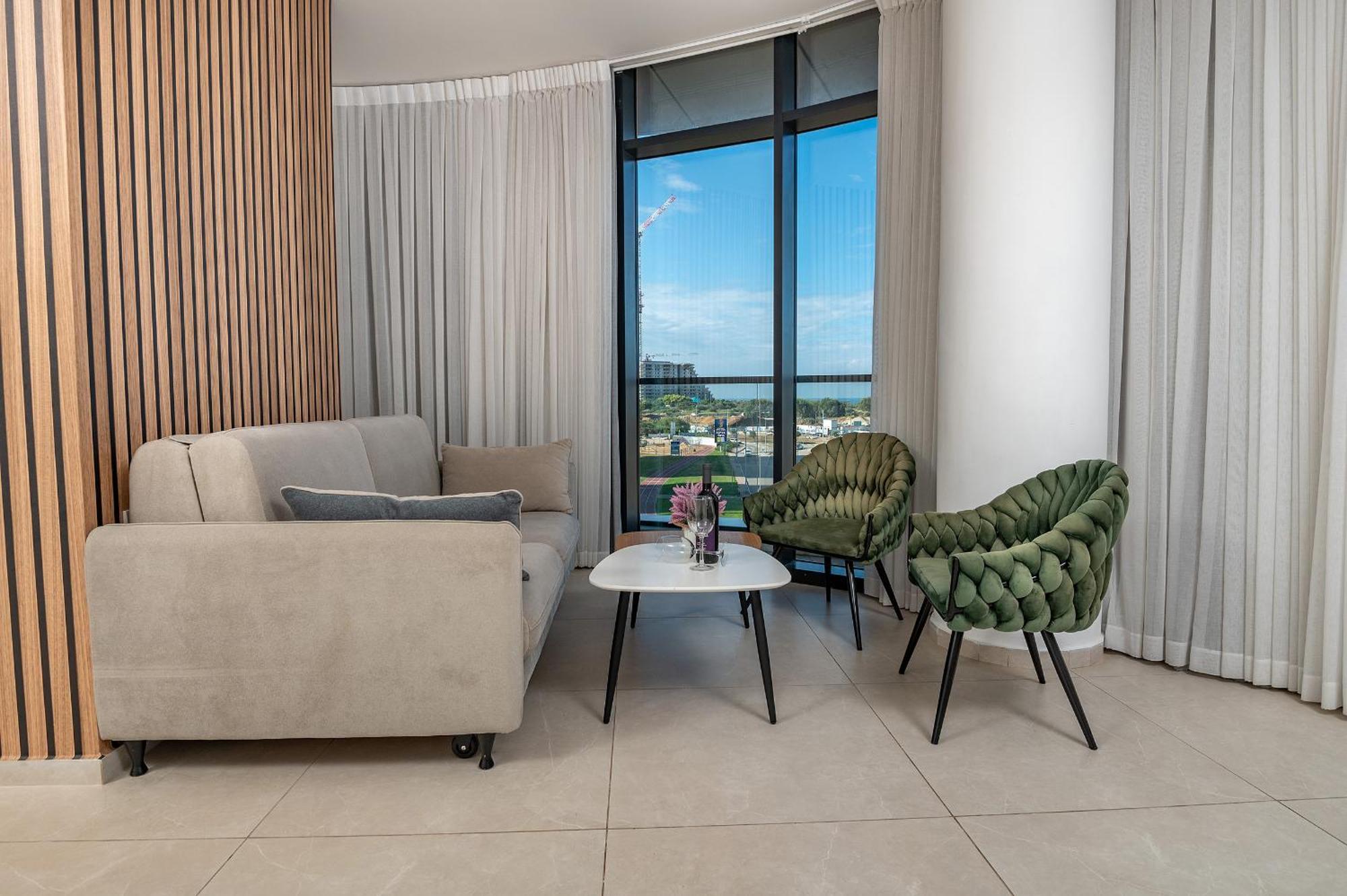 Hi-Yam Seaview Apartments & Suites - יש ממ"ד Bat Yam Habitación foto